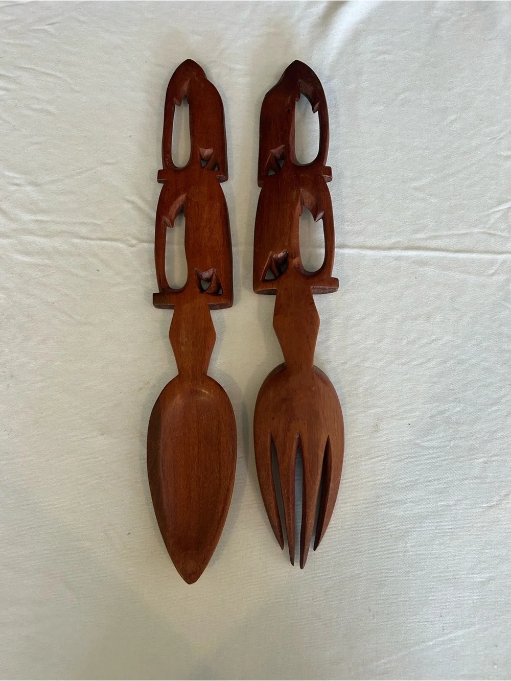 Hand-Carved Brown Wooden Salad Serving Set - Decorative Fork & Spoon